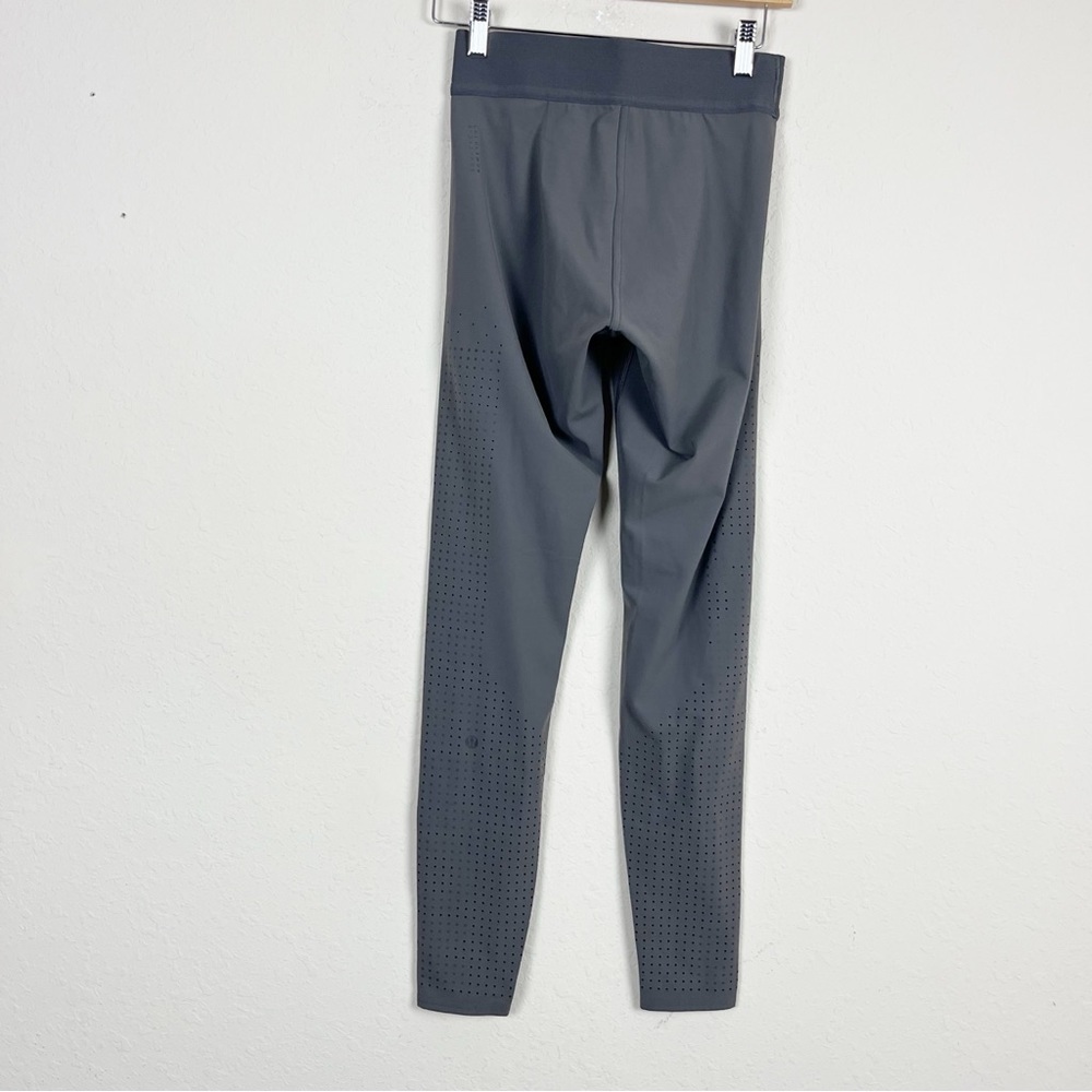 Lululemon Ride & Reflect Soulcycle Tight Size 6 - Picture 4 of 7